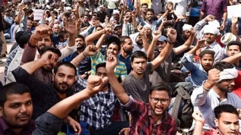 India Protesters Condemn Exam Leaks, Clash With Police Outside Modi Over Alleged Cheating