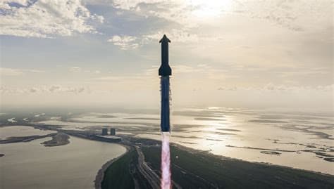 Against All Odds, SpaceX Finally Tugs Starship Into Port After 24 Days at Sea