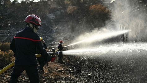 Firefighters battle blazes in southern France after European heatwave
