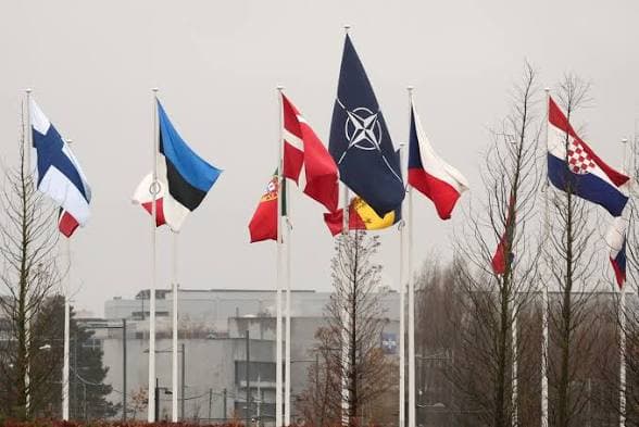 NATO Official Says Russia Intensifying Hybrid Acts in Europe but Poses No Imminent Attack Threat