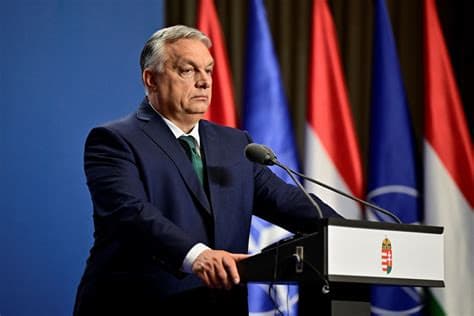 Former Hungarian PM Claims Orbán Government is Planning Long-Term Exit from the EU