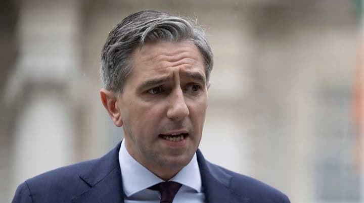 Simon Harris Says Ireland to Lead EU Drive for ID-Verified Social Media