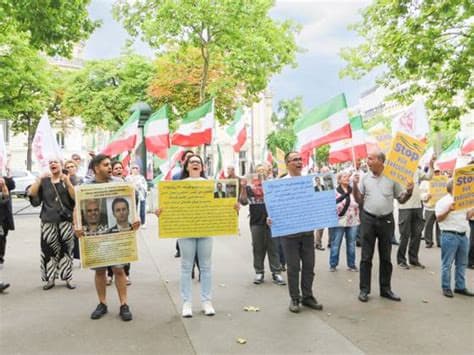 France and 30 Other Countries Condemn Iran’s Executions of Protesters