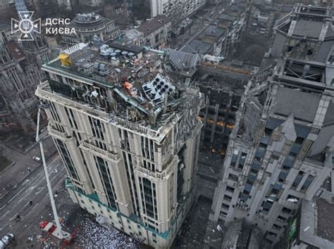 Russia Hits Kyiv with Drones and Ballistic Missiles, Killing 1 and Injuring 33