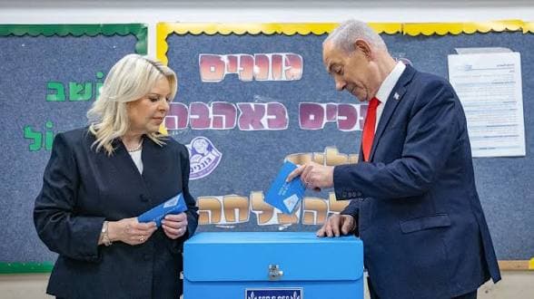 Israeli exit polls: Eisenkot bloc eclipses Netanyahu’s, but falls short of clear majority
