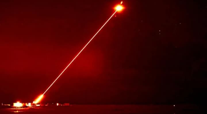UK Navy to Deploy DragonFire Laser System Capable of Shooting Down High-Speed Drones