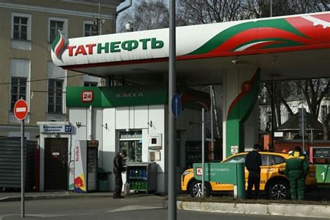 Gasoline Disappears From All Filling Stations in Russia's Novorossiysk Amid Fuel Shortages
