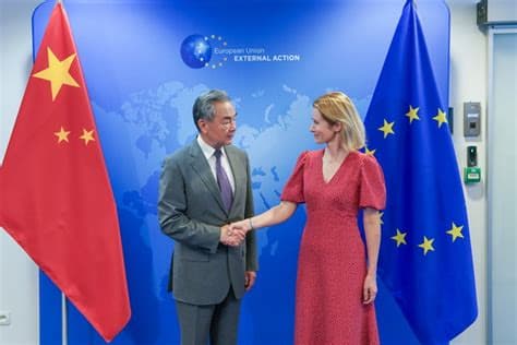 China Urges “Constructive Dialogue” With EU in High-Level Call With France