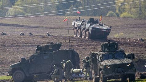 Lithuania Sends Troops to Kaliningrad Border Amid Fears of Russian Deserters