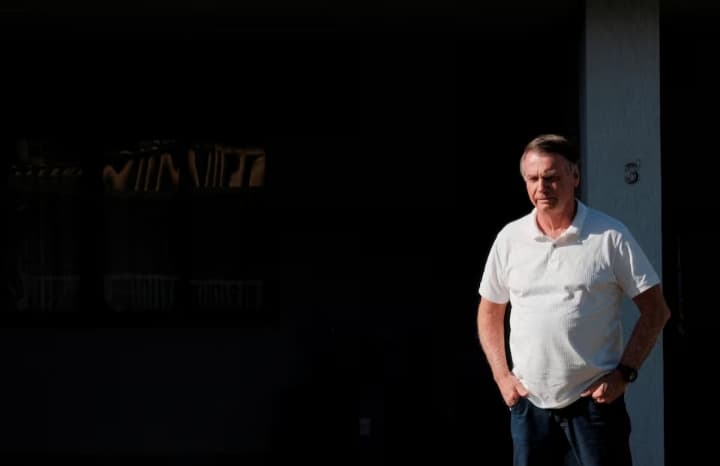 Brazil's Former President Bolsonaro Undergoes Surgery to Treat Persistent Hiccups