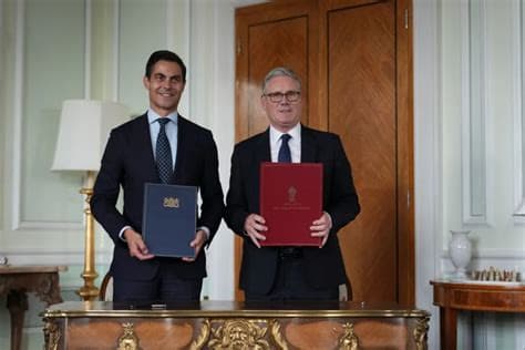UK and the Netherlands sign new $3.2 billion maritime partnership