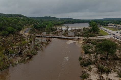 At least 2 dead in catastrophic flooding in Texas Hill Country