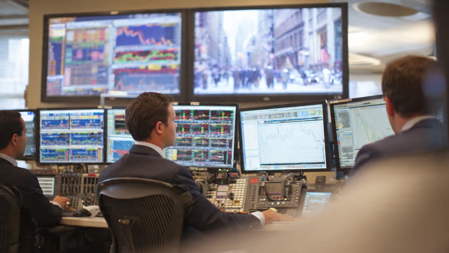 When U.S. Stocks Approach September, Employment Numbers Become Another Compass for Wall Street’s Direction