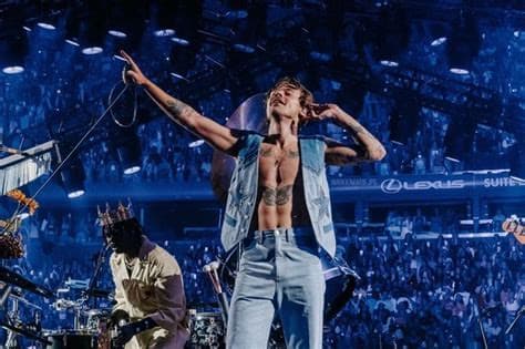 Harry Styles Performs at Madison Square Garden Amid Claims Hudson Williams Attended