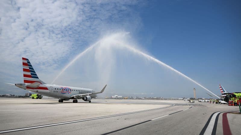 First Commercial Flight from US to Venezuela Takes Off After Nearly Seven Years