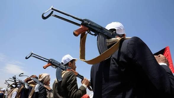 Saudi Arabia and Houthis Trade Fire After US Strikes Tanker in Hormuz Strait