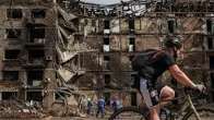 Russia Threatens More Strikes on Kyiv, Urges Foreign Nationals to Evacuate