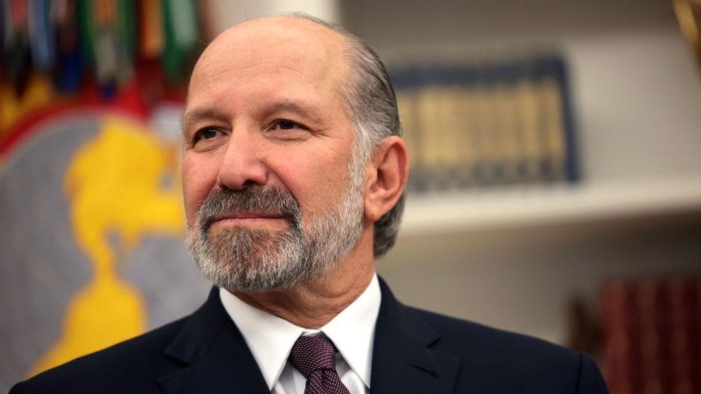 Emails Reveal US Commerce Secretary Howard Lutnick Planned Visit to Epstein Island