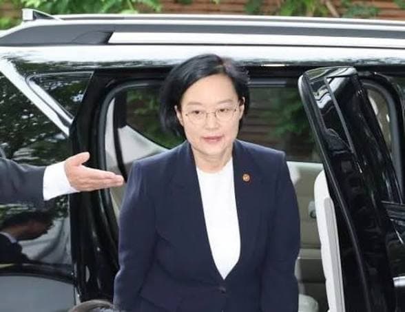 South Korea Names First Female Prime Minister in Decades to Lead AI Push