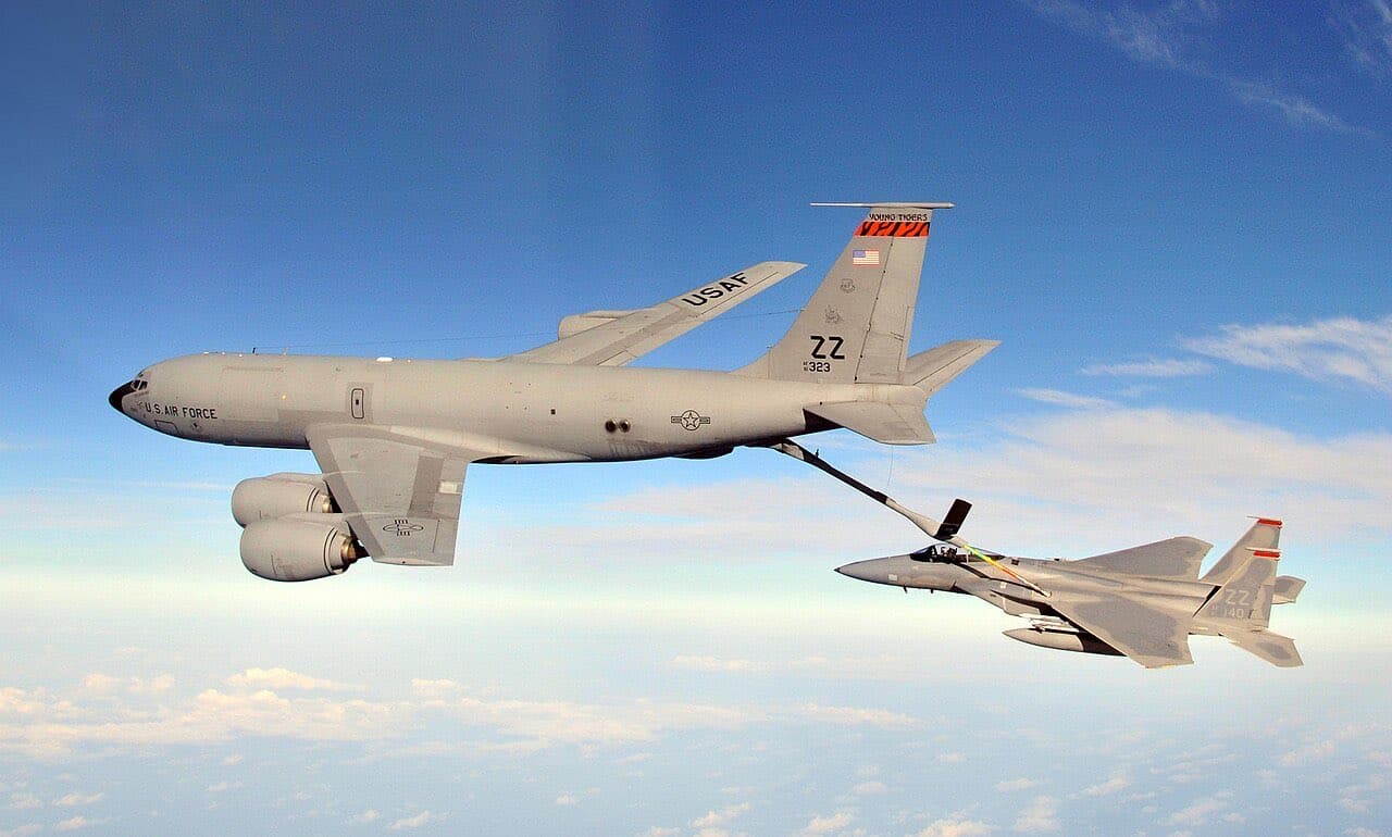 U.S. Military Tankers Reported Active Near Strait of Hormuz as Regional Tensions Rise