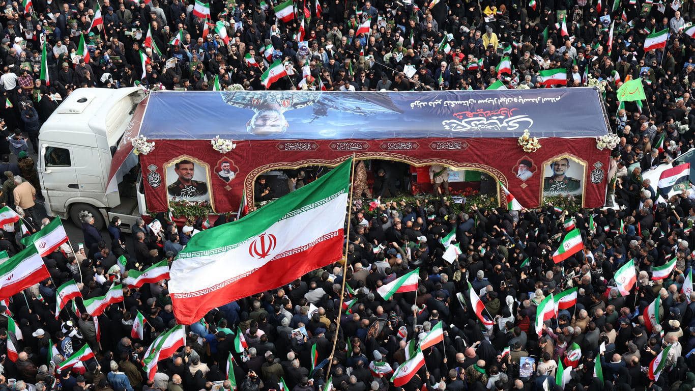 إيران تستجيب بخطة سلام "قصوى" مع اقتراب موعد ترامب النهائي