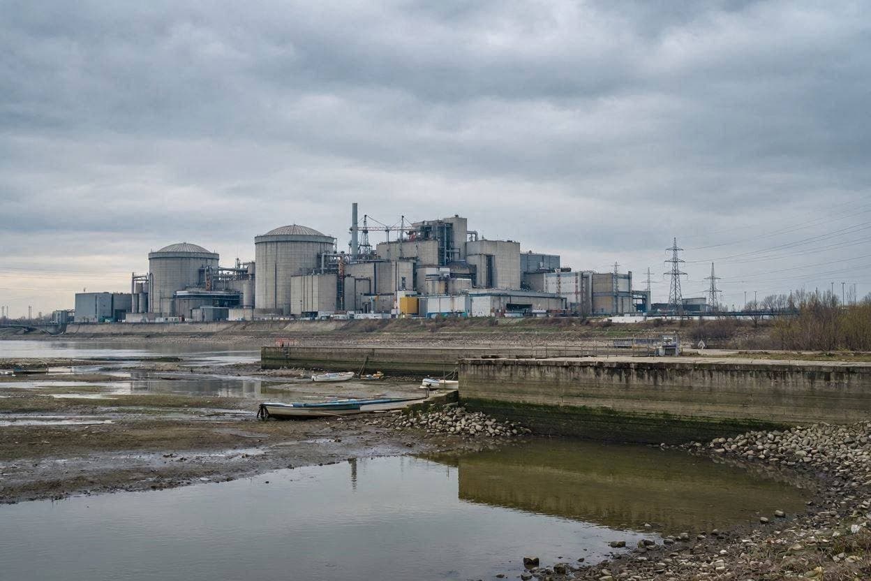 Running Dry: Drought Shuts Down Hungary’s Nuclear Heart