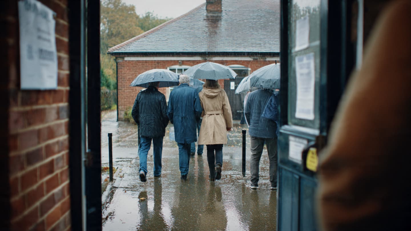 Morning Queues, Fading Promises: The Elections Testing Britain’s New Political Season