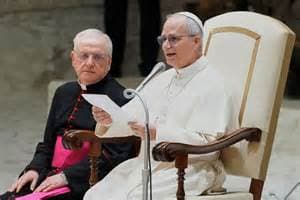 Pope pleads with breakaway Catholics before possible schism