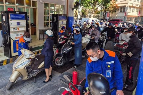 Vietnam Urges Work-from-Home Policy to Conserve Fuel Amid Iran War Disruptions