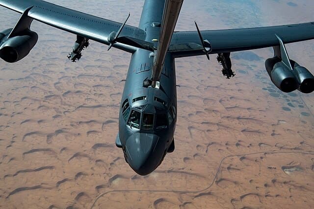 US B-52 Bomber Returning to RAF Fairford Issues Emergency Signal