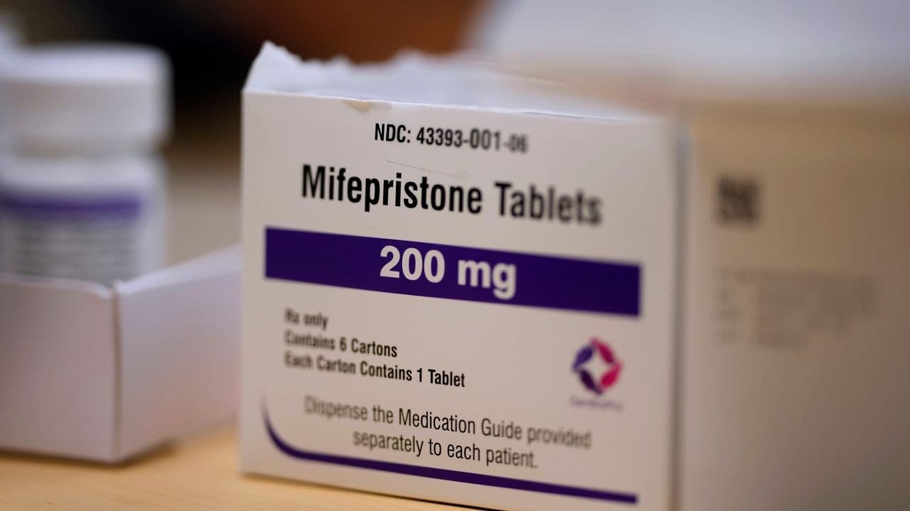 California Governor Newsom Blocks Louisiana's Extradition Request for Doctor Accused of Mailing Abortion Pills