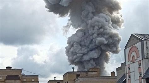 Large Explosion Rips Through Italian Munitions Factory Near Rome