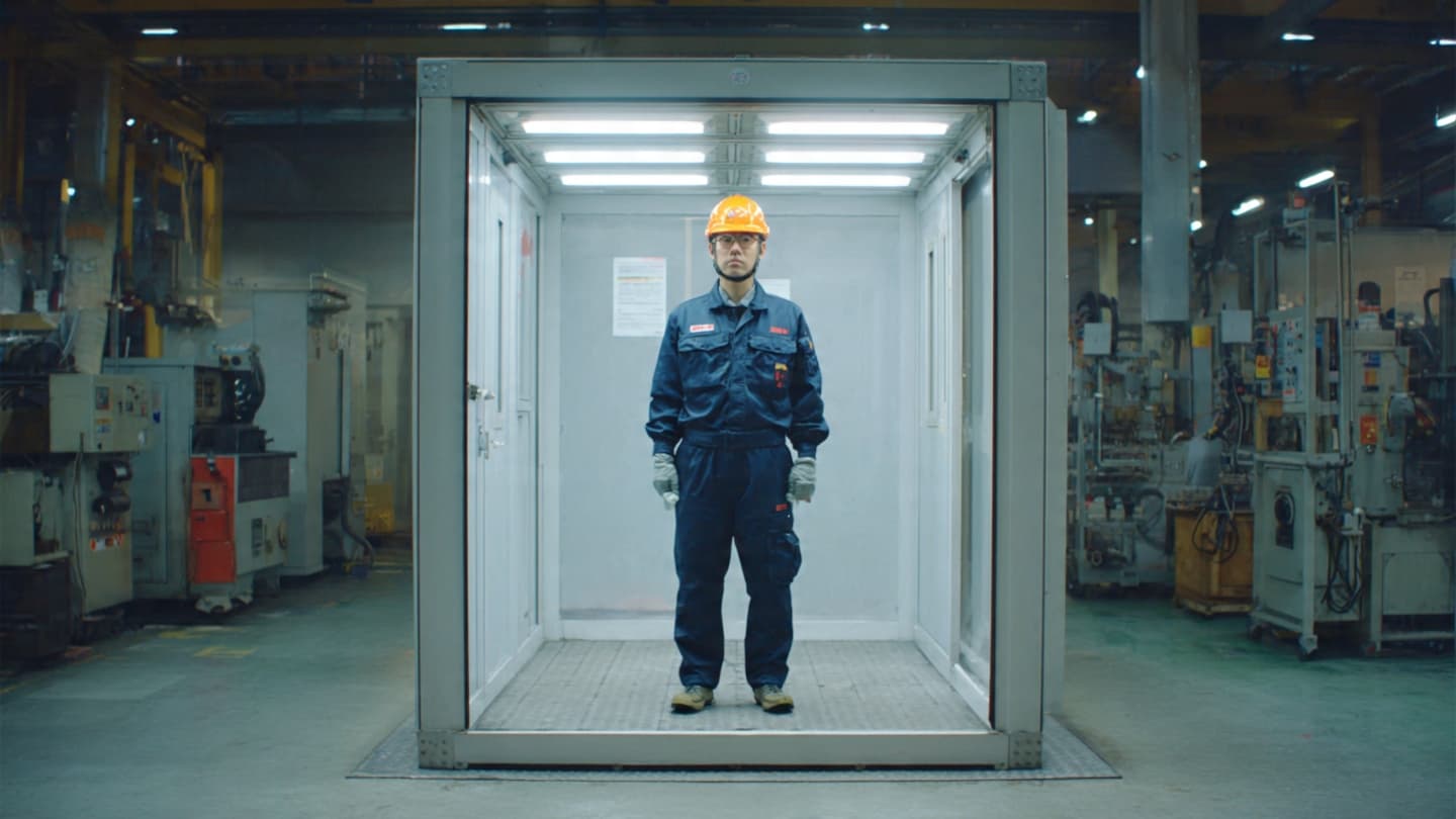 Beneath Japan's Summer Heat, A New Machine Offers Workers a Brief Refuge From the Relentless Sun