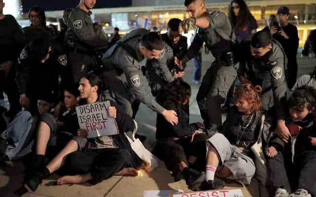 Thousands Protest Across Israel Calling to End War