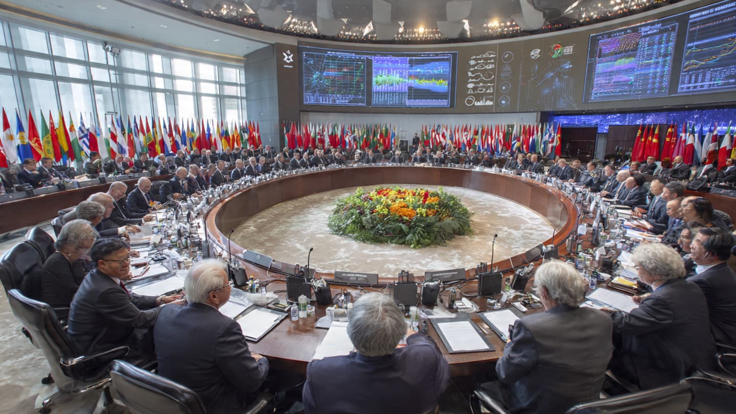 When the Economic Weather Changes, Can Nations Shelter Together?