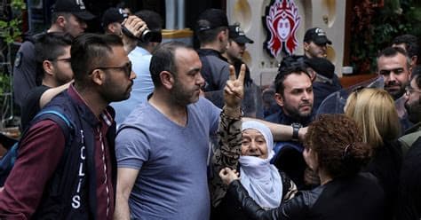 Turkey arrests a stand up comedian over a joke about Erdogan