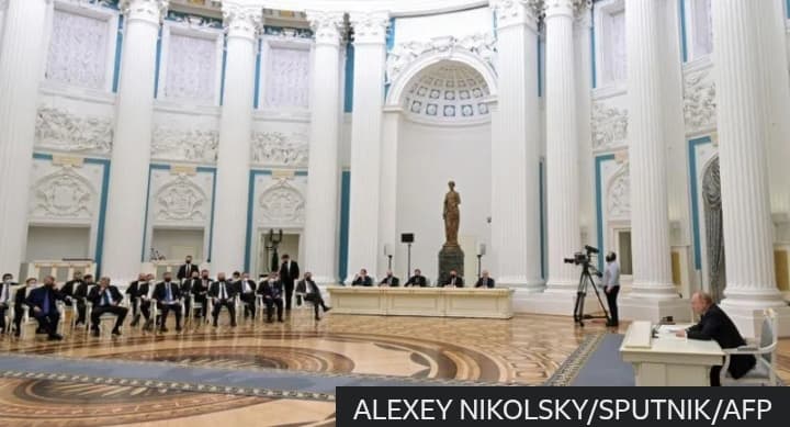 Rich and Voiceless: How Putin Has Kept Russia's Billionaires on Side in the War