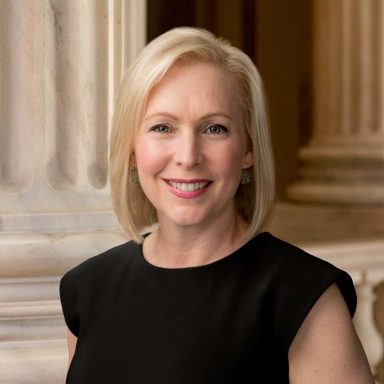 Senator Proposes Ban on Memecoin Promotion by Elected Officials