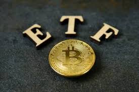 Bitcoin ETFs Break Outflow Streak – Is Institutional Capital Quietly Setting Up the Next Leg Higher?