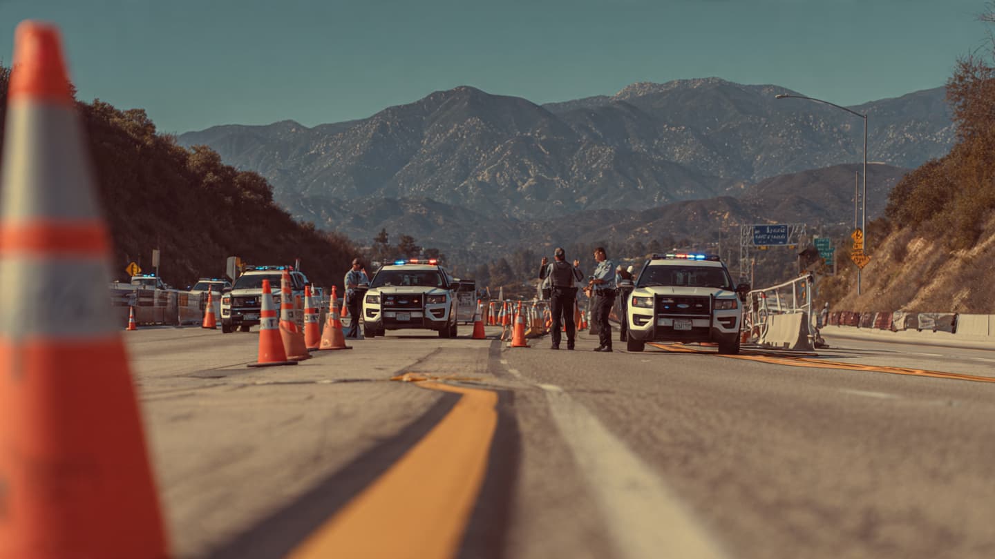 A Roadblock Became the Line Between Pursuit and Escape 