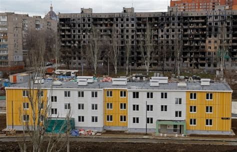 Russians Buy New Apartments Built on Mariupol Ruins with 2% Mortgages