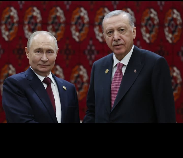 Erdogan Asks Putin to Take Back Missiles to Win US Favor