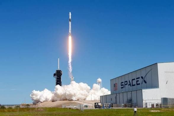 SpaceX Must Not Dominate European Telecom, EU Lawmaker Warns