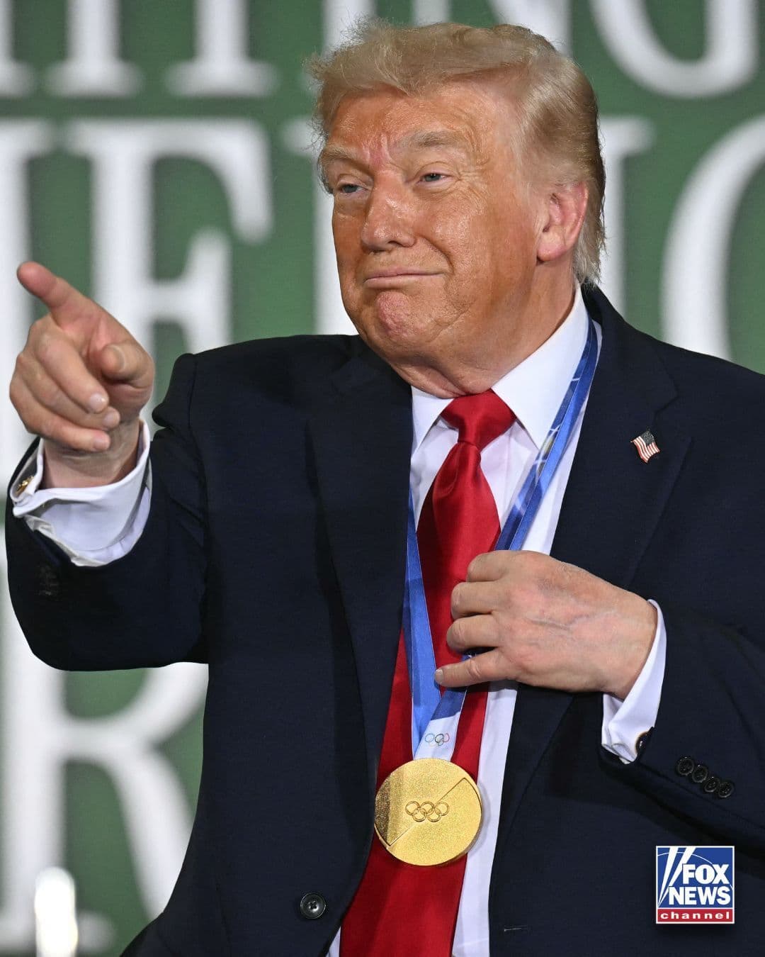 Trump Poses With Olympic Gold Medal as Wisconsin Farm Roundtable Draws Attention