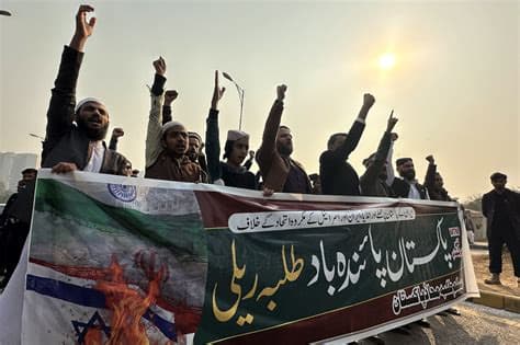 EU Report Raises Rights Concerns As Pakistan Reaps Billions In Trade Benefits