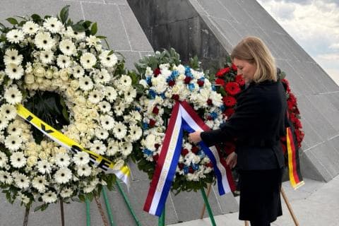Dutch Ambassador Honors Armenian Genocide Victims