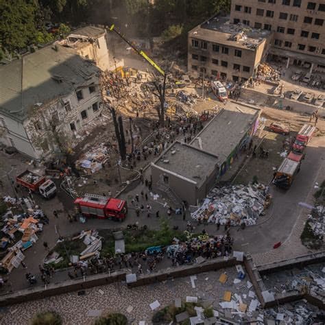 Russian Drone Strikes Kyiv School While Children Shelter During Morning Attack