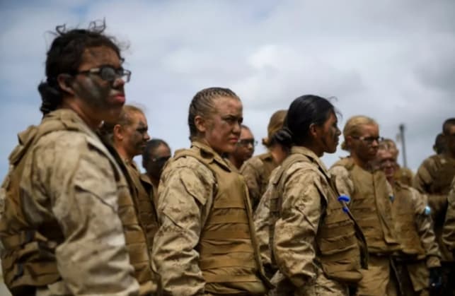 Pentagon to Begin Review of 'Effectiveness' of Women in Ground Combat Positions