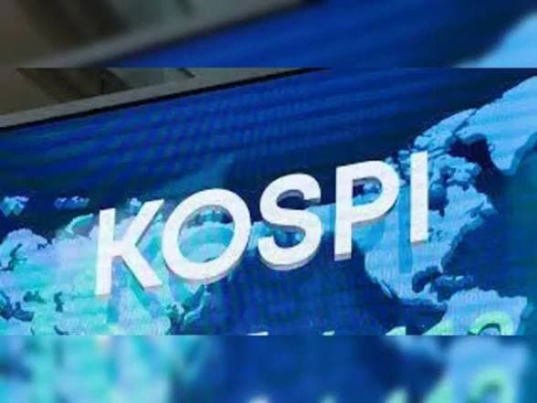 South Korea's KOSPI stock index plunges more than 8% in new tech rout