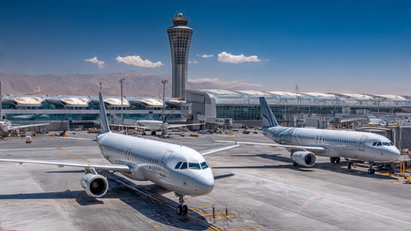 A Brief Closure Revealed the Fragility of Open Air Routes 
